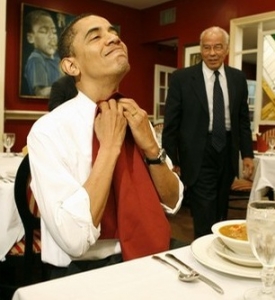 barack-obama-eating photo Emmanuel Dunand AFP:Getty images
