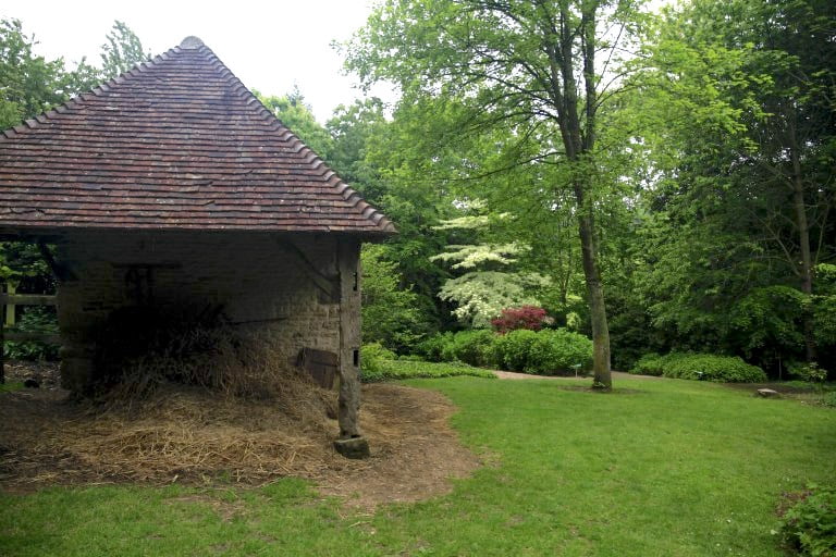 2. Traditional farm buildins among the woodland gardens of Les Jardins en Le Pays d’Auge