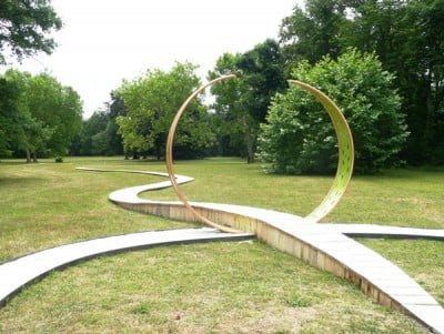 An elegant sculpture in the Chateau de Chaumont grounds reflects the sinuous curves of the surrounding landscape