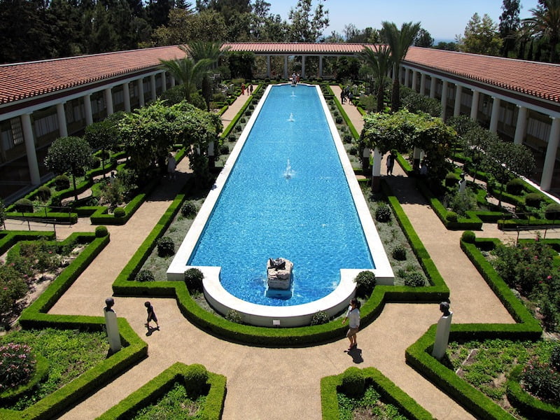 The outer peristyle garden – a peristyle is a covered walkway
